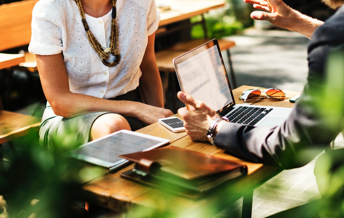 Some of the key focuses of my blog are: Financial Literacy, Money, Business and Entrepreneurship. A key aspect of any successful business is the efficient use of time. The following contributed post is thus titled; Business Leaders – Are You Wasting Time?